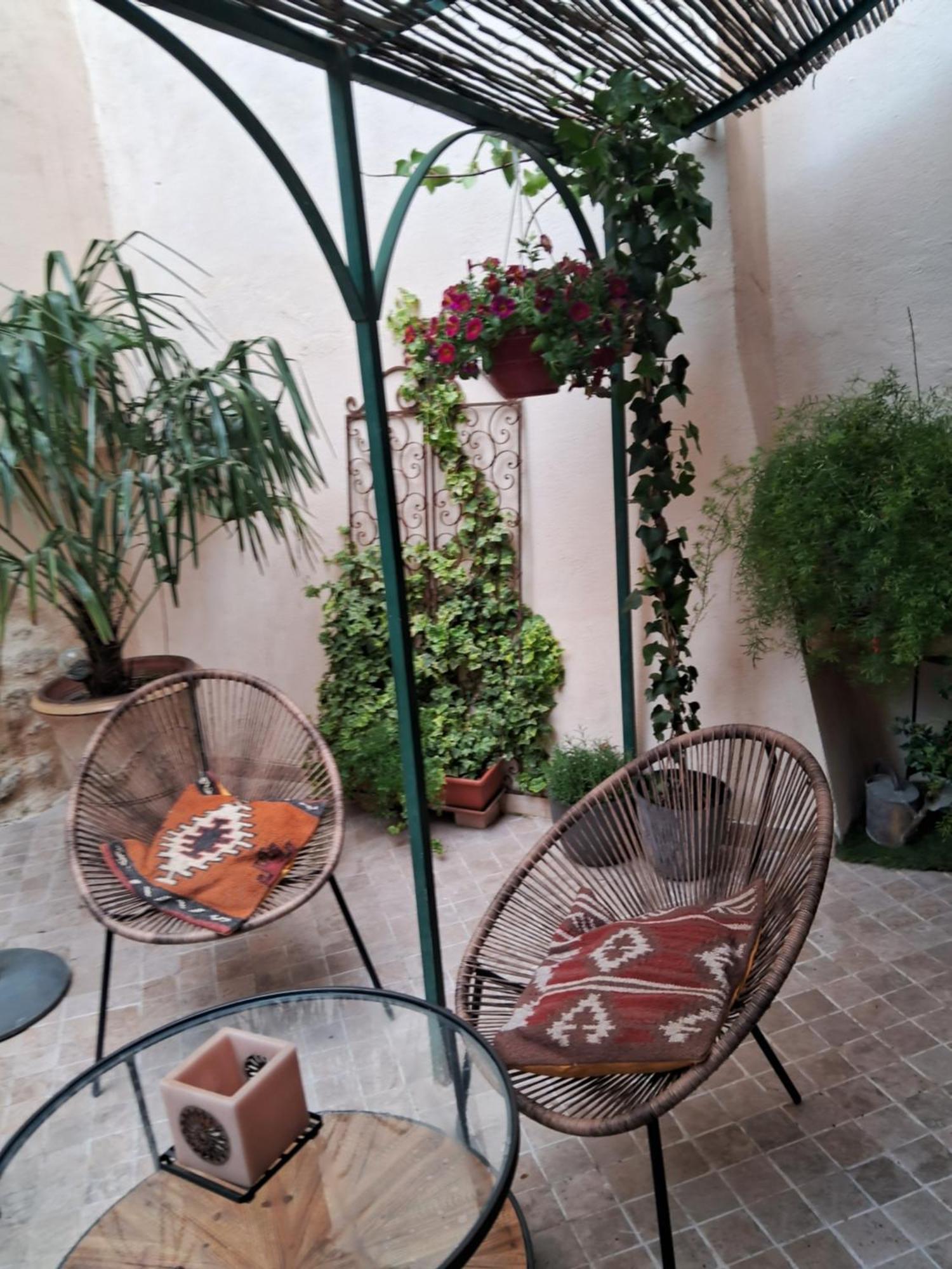 Le Clos Du Rouet Tarascon Buitenkant foto
