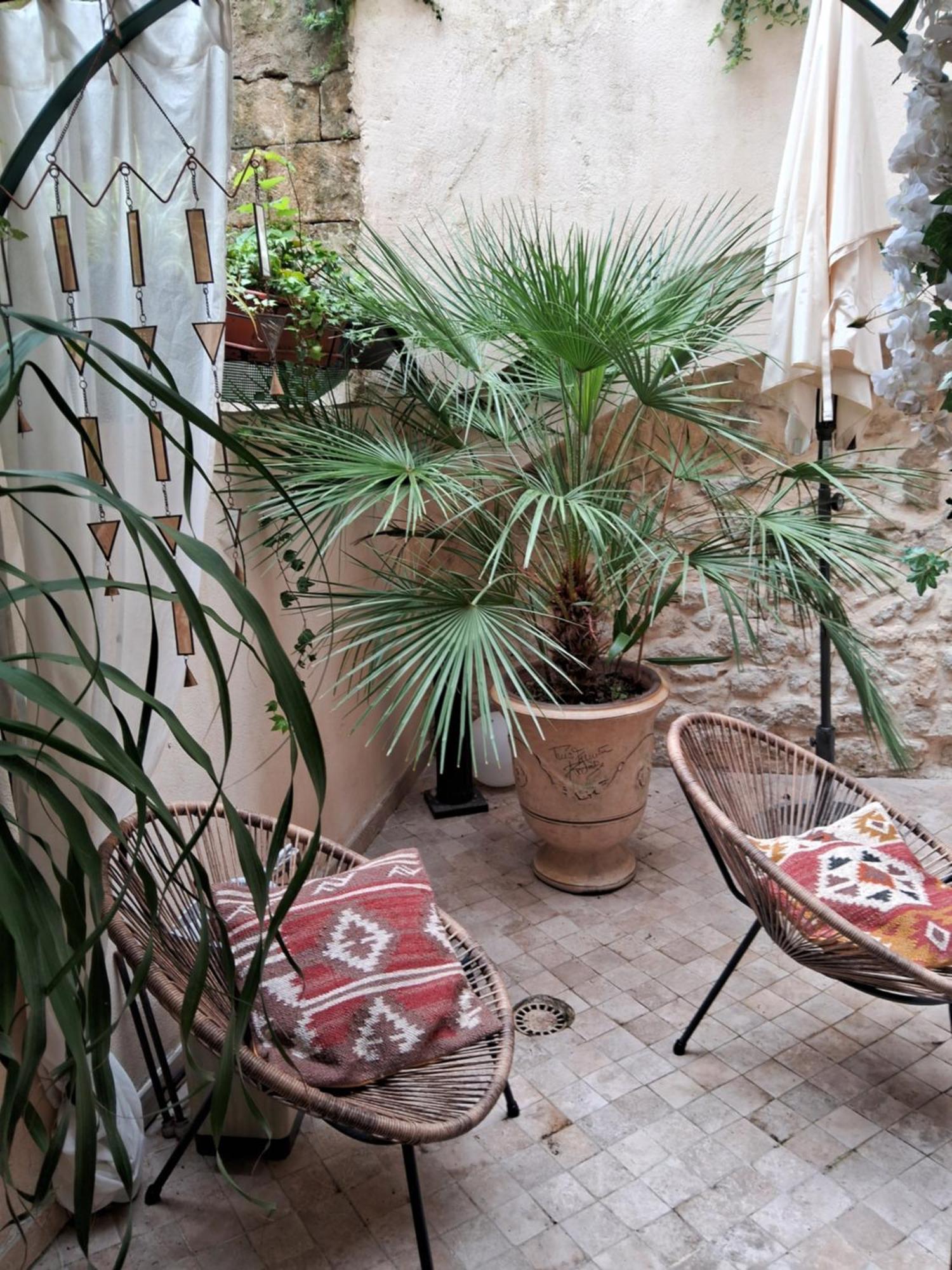 Le Clos Du Rouet Tarascon Buitenkant foto