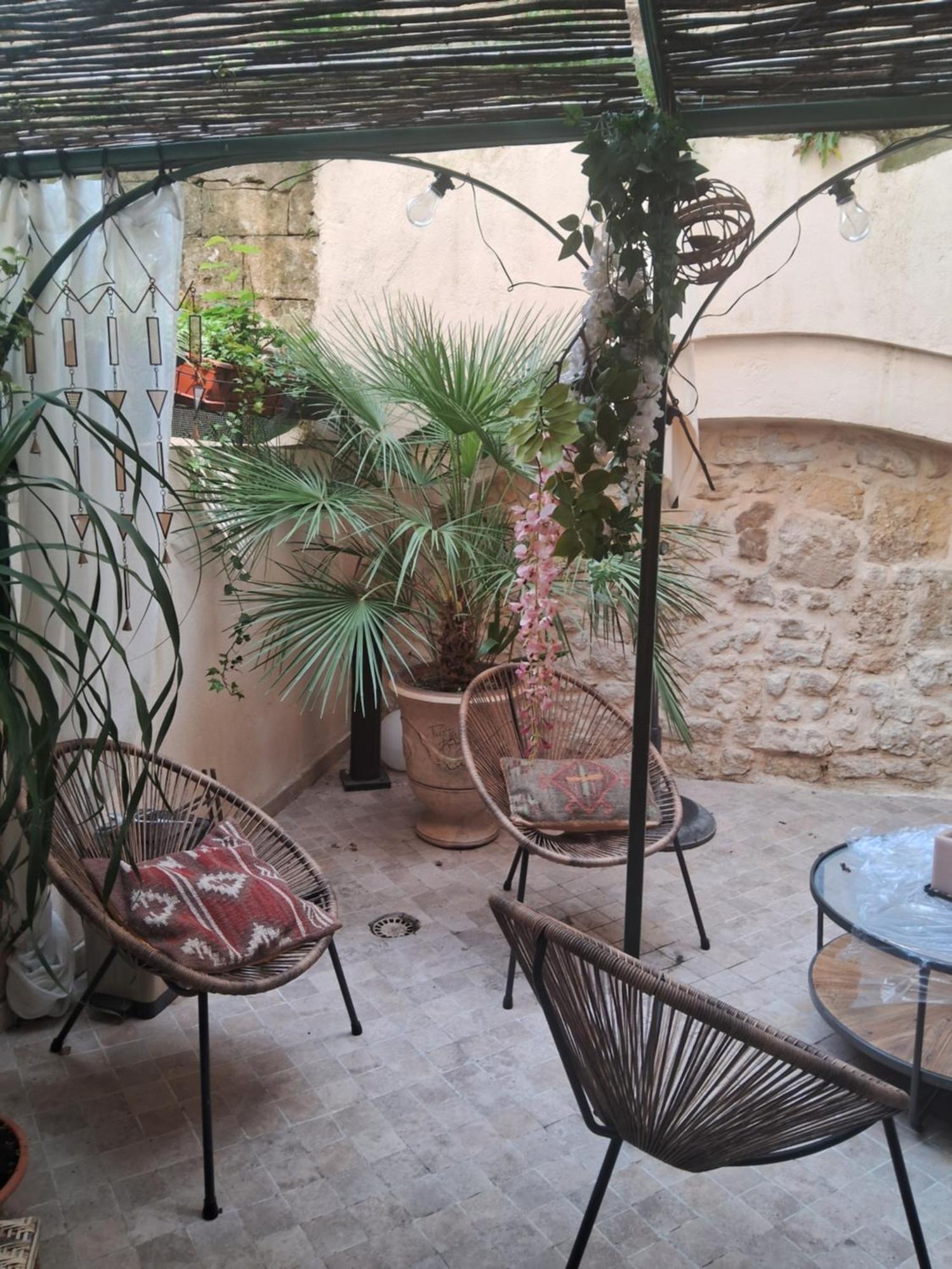 Le Clos Du Rouet Tarascon Buitenkant foto
